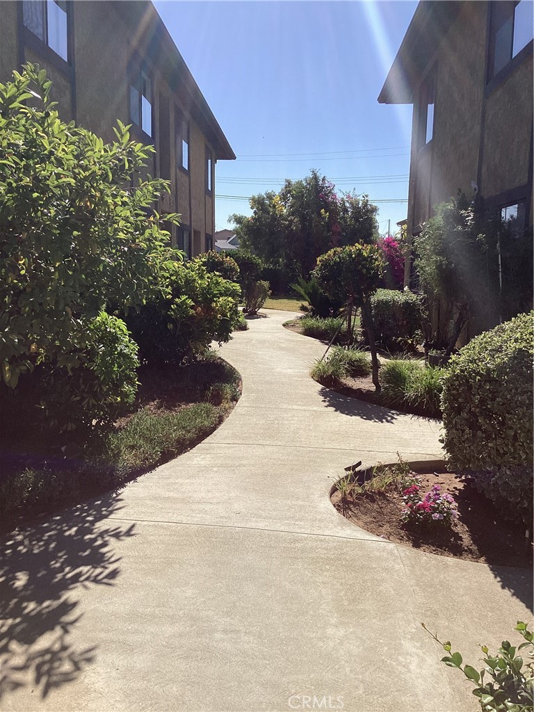 790 Juanita Ave #b Property Photo 1