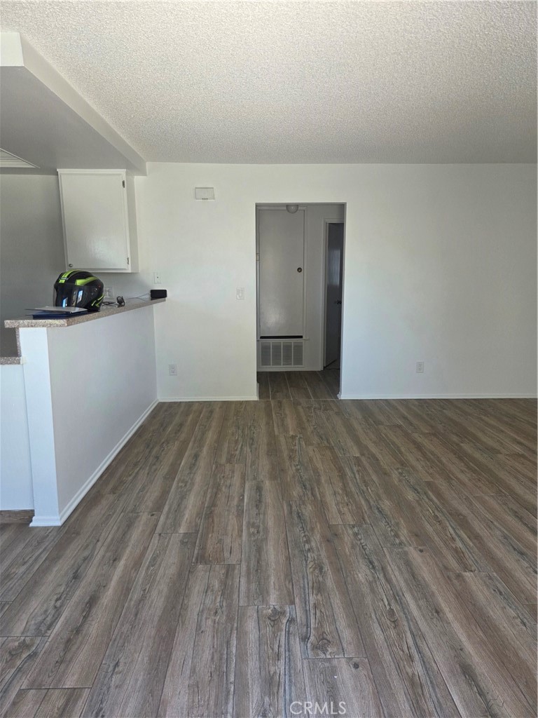790 Juanita Ave #b Property Photo 4