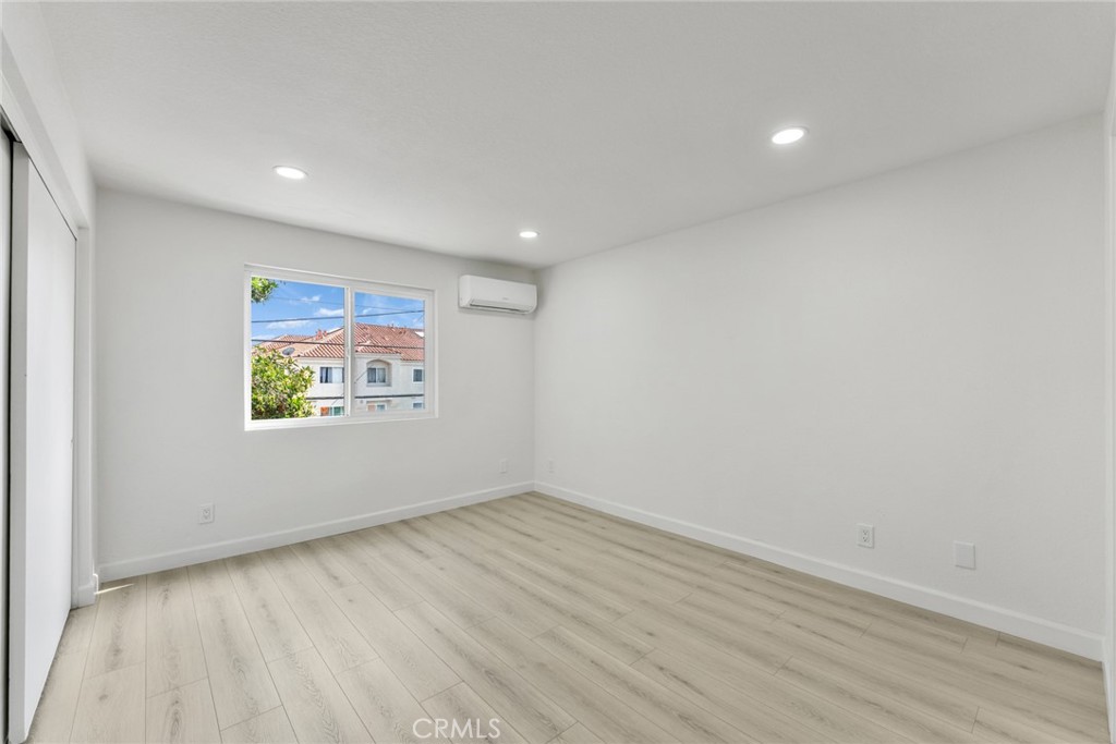 6100 Rugby 211 Property Photo 12