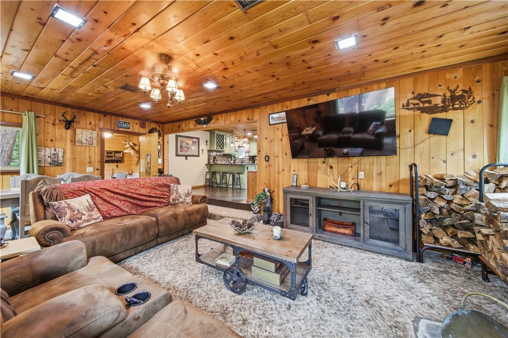 9160 Coffey Property Photo 7