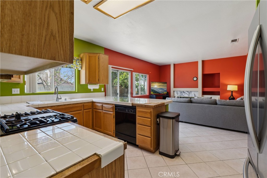 2709 W Buena Vista Drive Property Photo 8