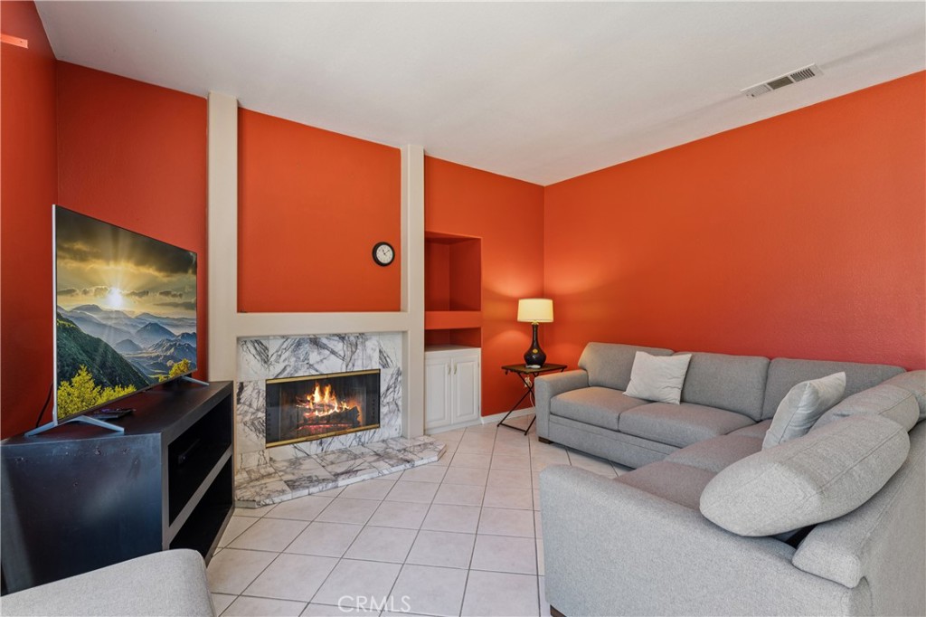2709 W Buena Vista Drive Property Photo 11