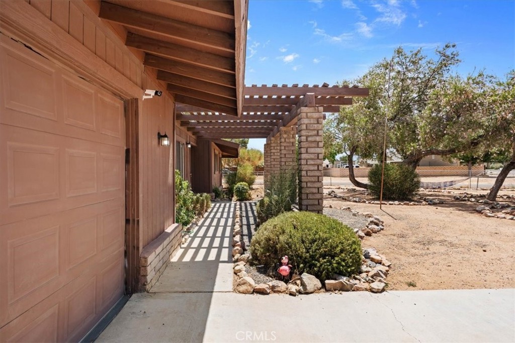 19801 Talihina Property Photo 3