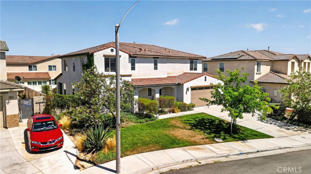 4914 Horse Chestnut Property Photo 1