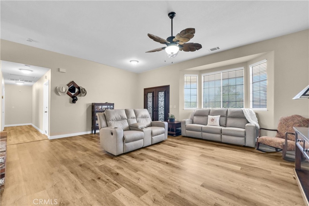 13931 Falling Leaf Road Property Photo 2