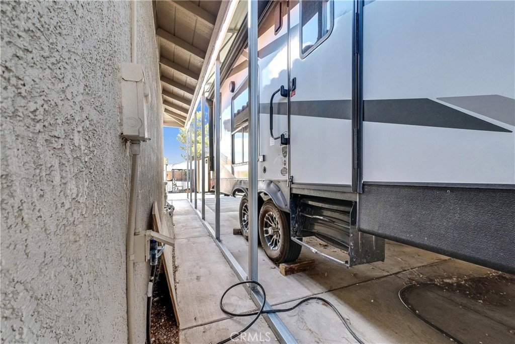13931 Falling Leaf Road Property Photo 38
