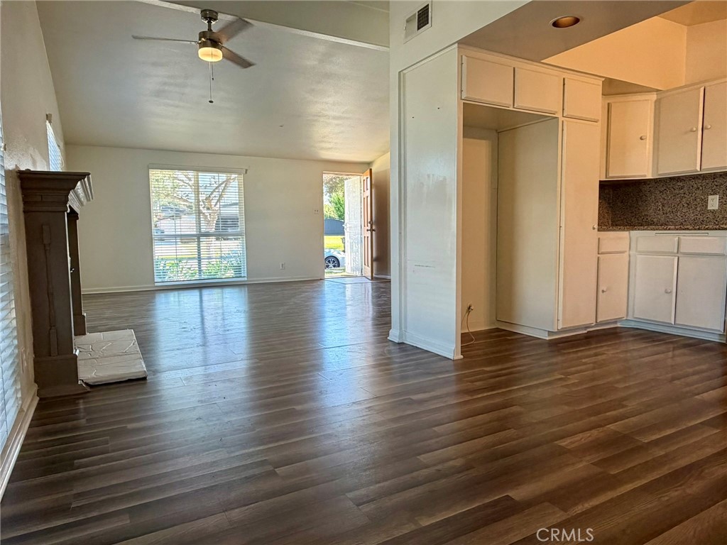 832 S Prospero Drive Property Photo 6