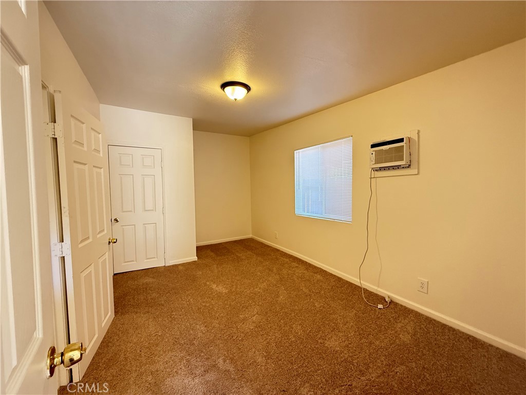 162 N 3rd Property Photo 12
