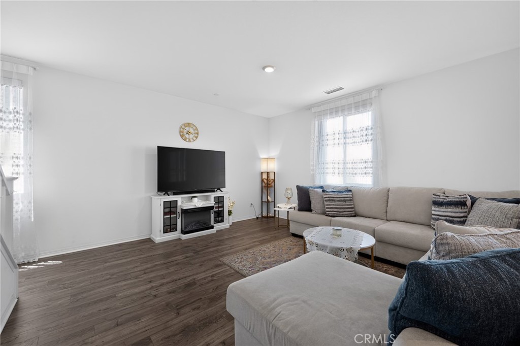 14027 Casetta Drive Property Photo 3