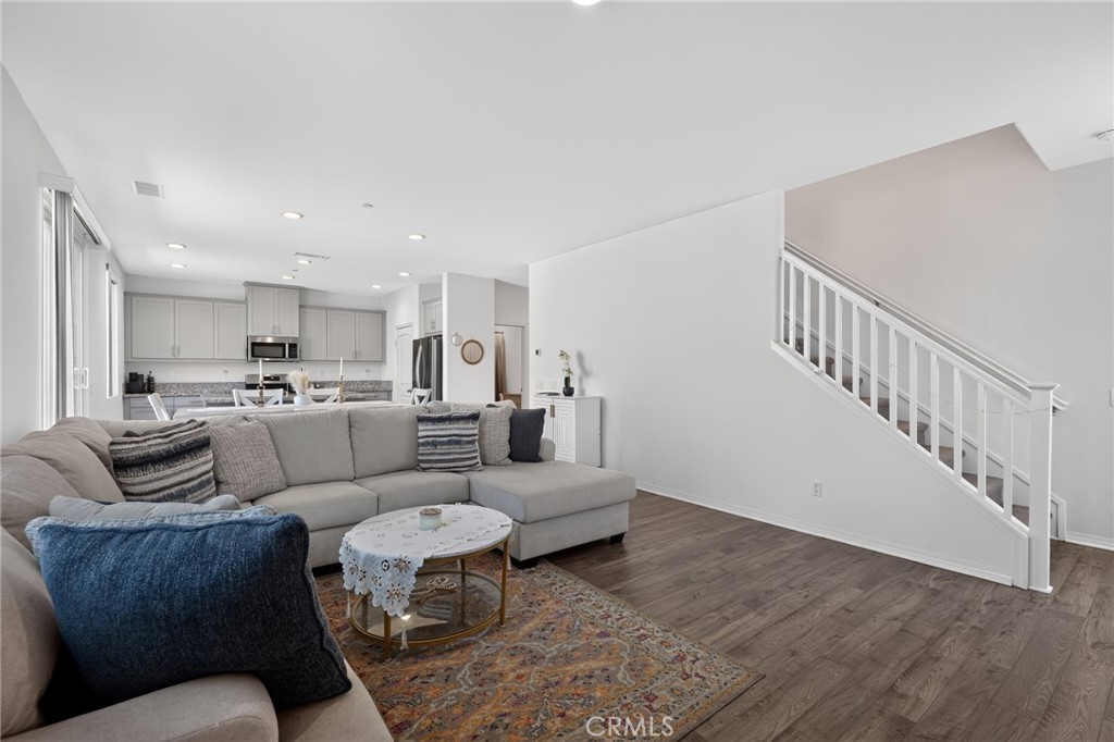 14027 Casetta Drive Property Photo 4