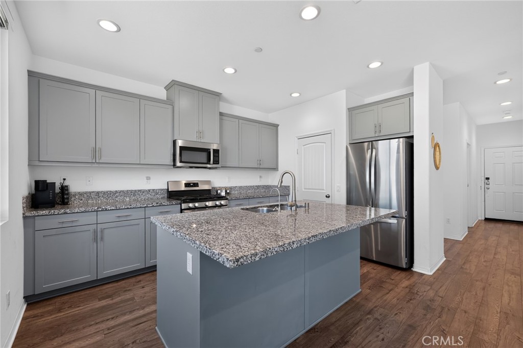 14027 Casetta Drive Property Photo 6