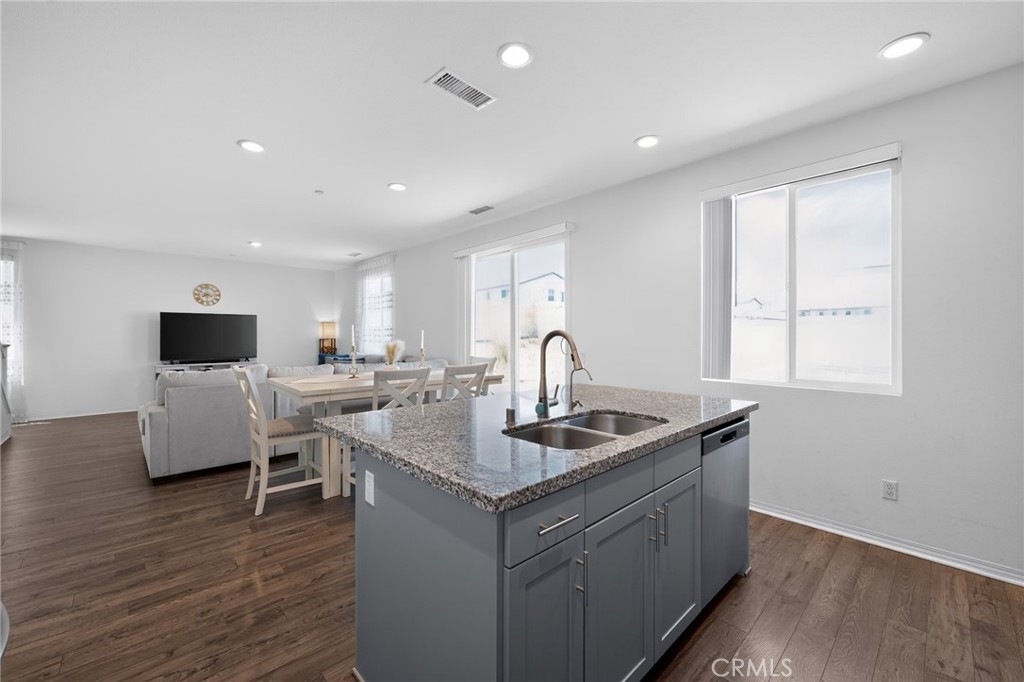 14027 Casetta Drive Property Photo 9