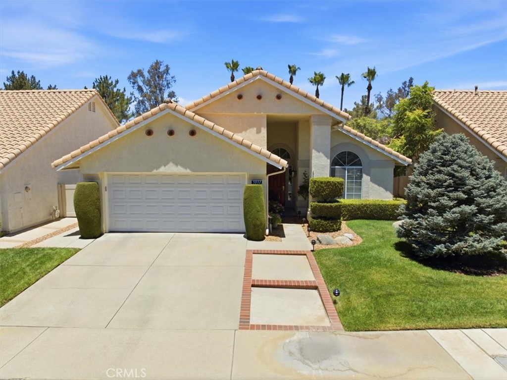 5831 Oakmont Property Photo 1