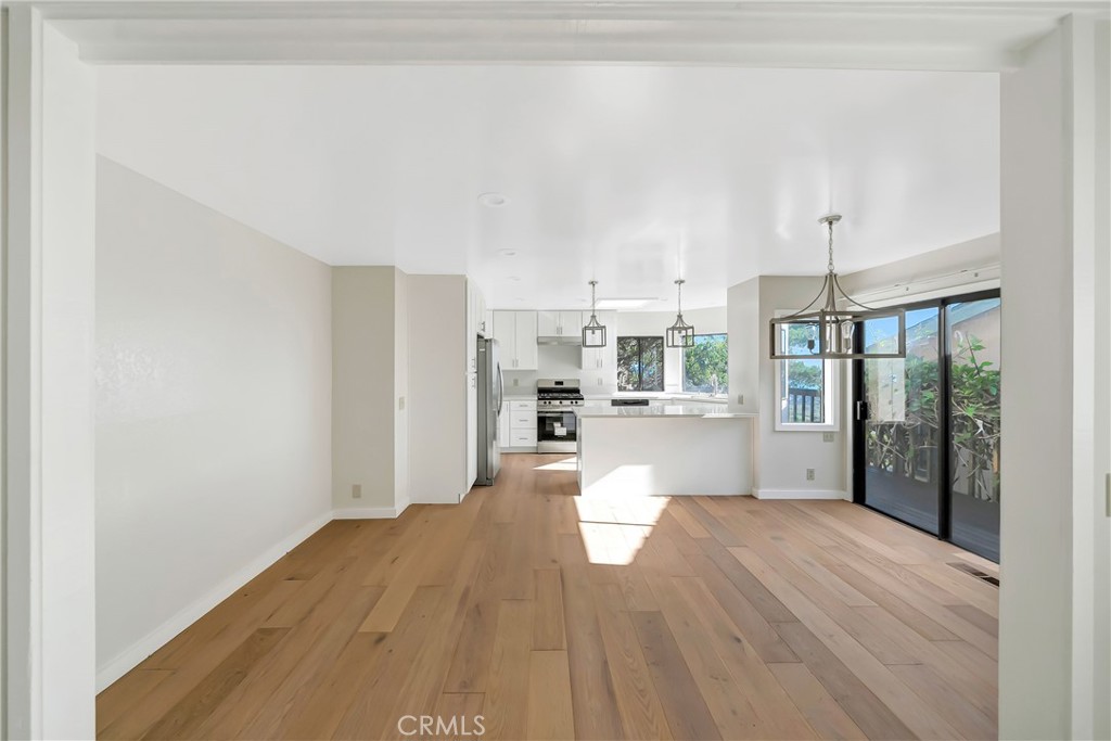 470 Wellington Property Photo 11