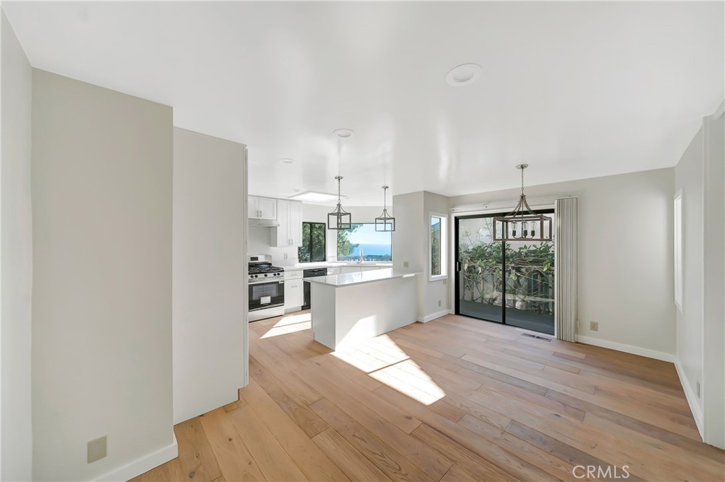 470 Wellington Property Photo 12