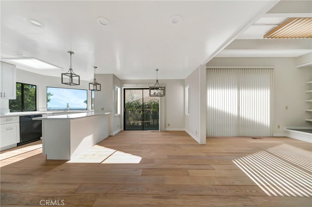 470 Wellington Property Photo 13