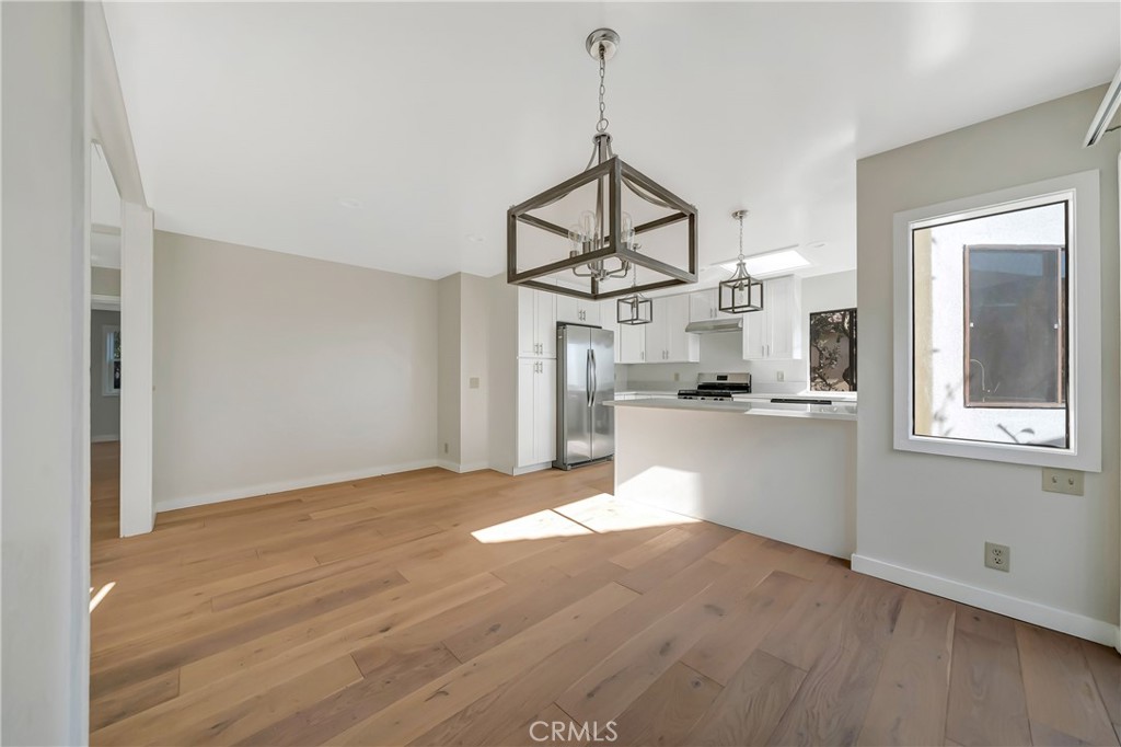 470 Wellington Property Photo 14