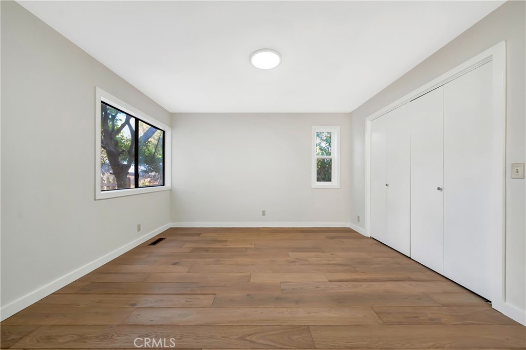 470 Wellington Property Photo 23