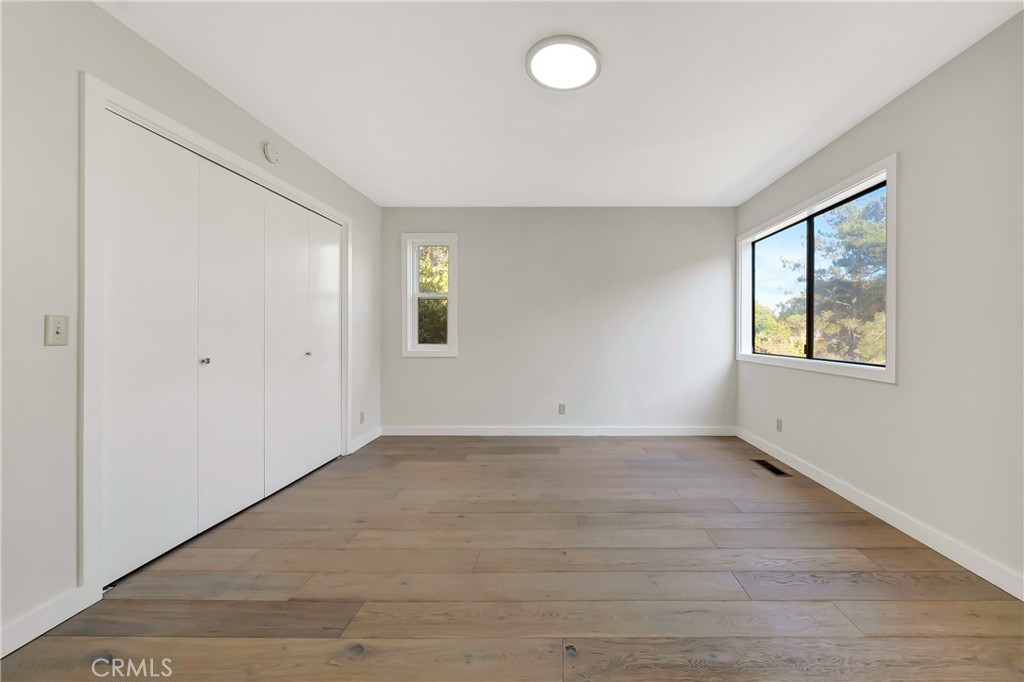 470 Wellington Property Photo 31