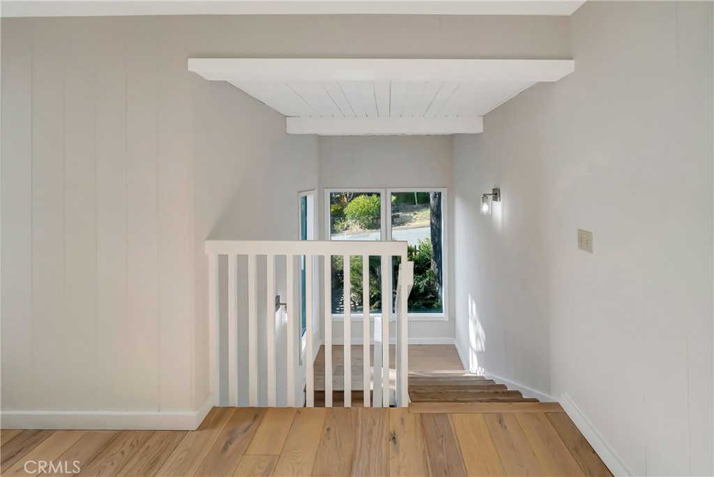470 Wellington Property Photo 35