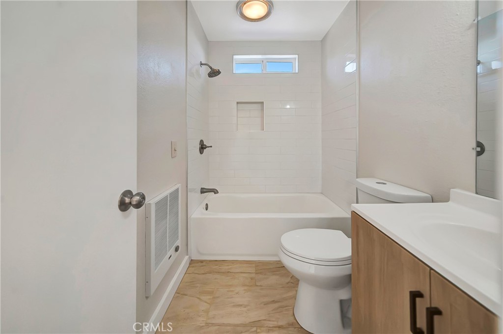 470 Wellington Property Photo 39