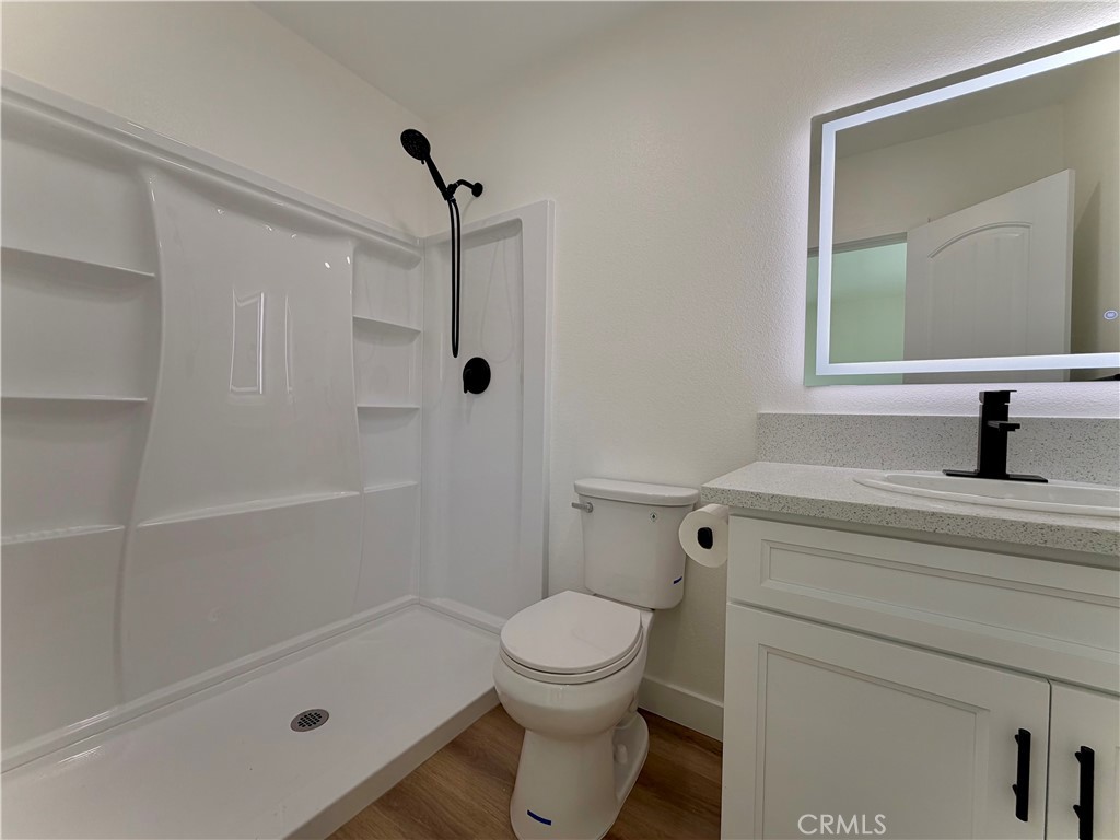 682 E La Verne Avenue Property Photo 13