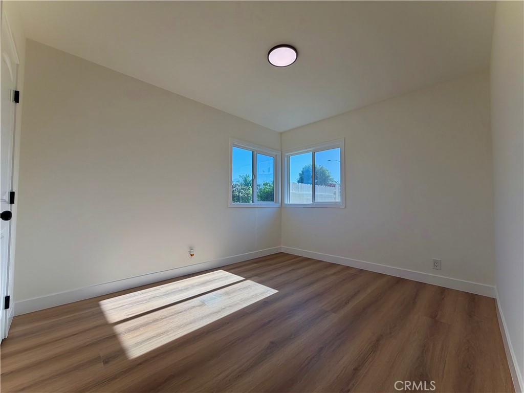 682 E La Verne Avenue Property Photo 14
