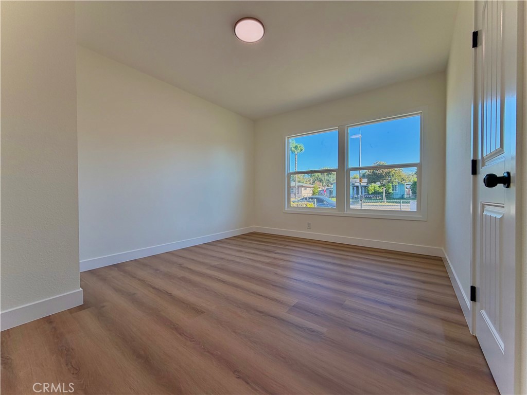 682 E La Verne Avenue Property Photo 16