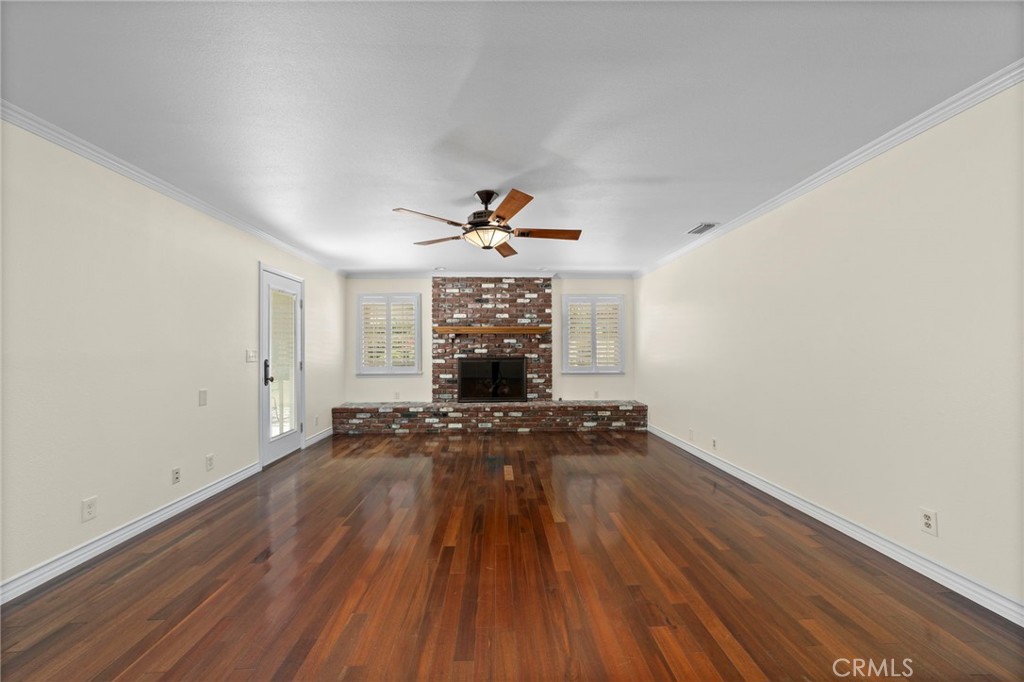963 E Meda Property Photo 6