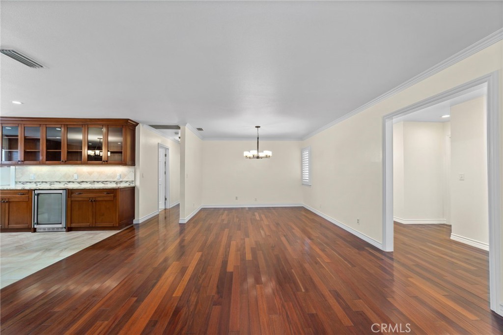 963 E Meda Property Photo 8