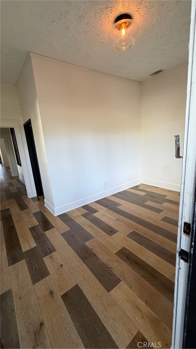 210 E High Property Photo 3