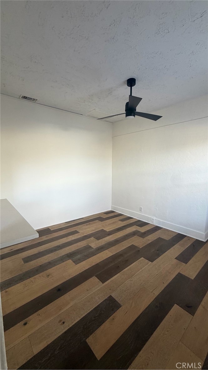 210 E High Property Photo 19