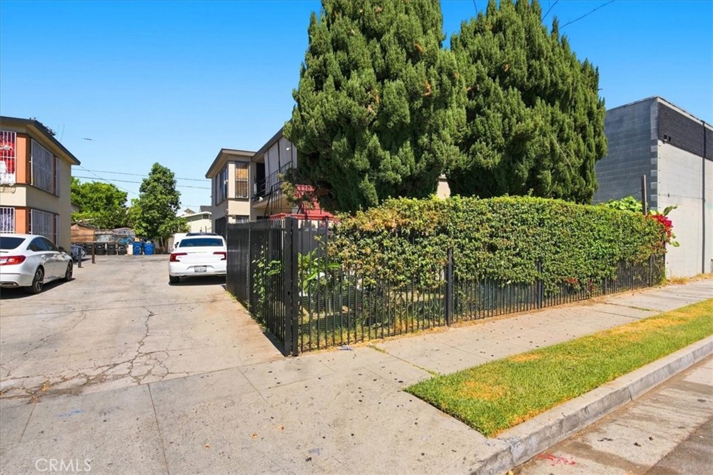 3415 Mckinley Property Photo 36