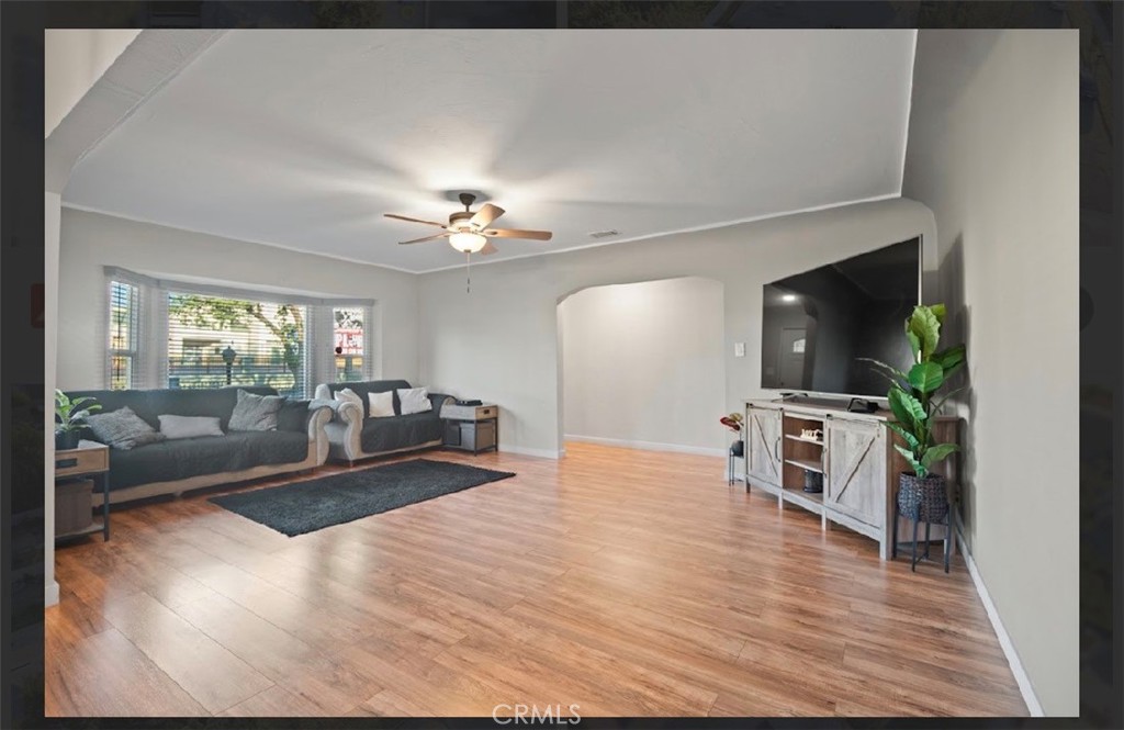 2498 N G St Property Photo 9
