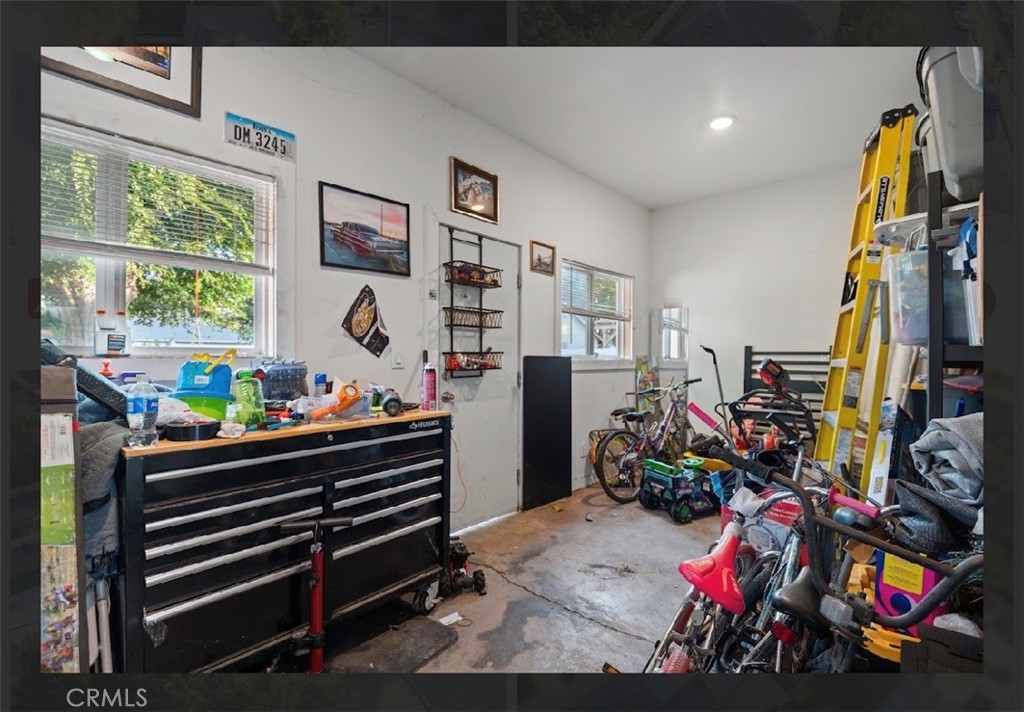 2498 N G St Property Photo 20