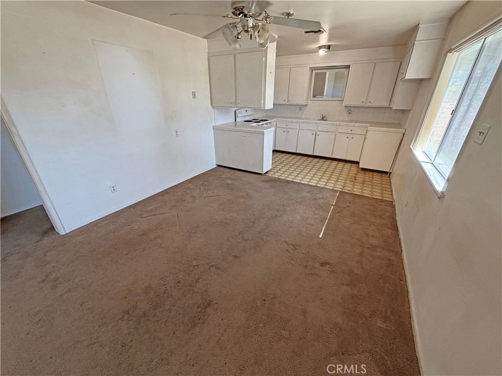 7426 Elata Property Photo 9