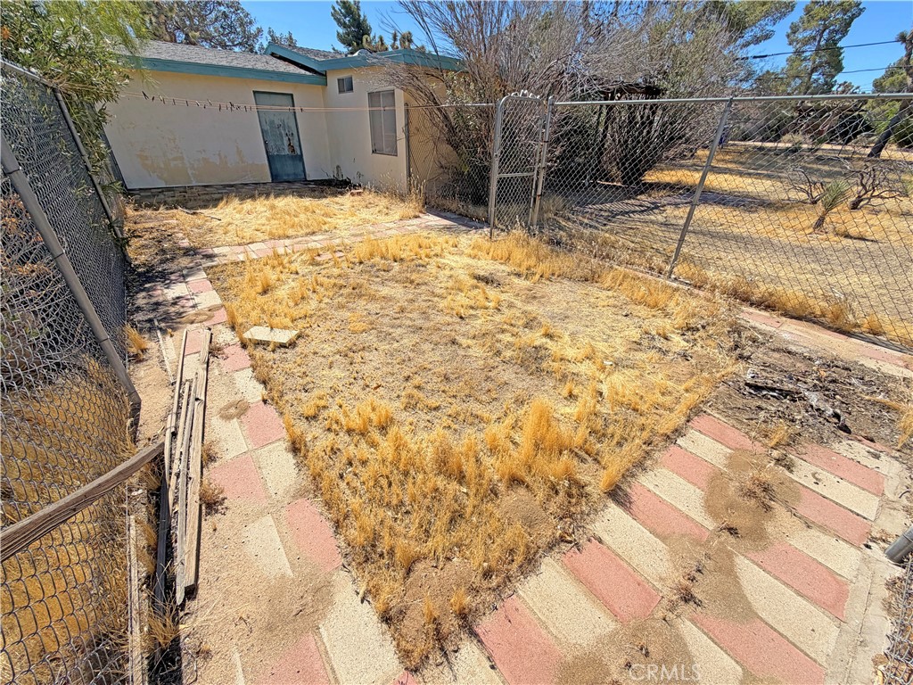 7426 Elata Property Photo 27