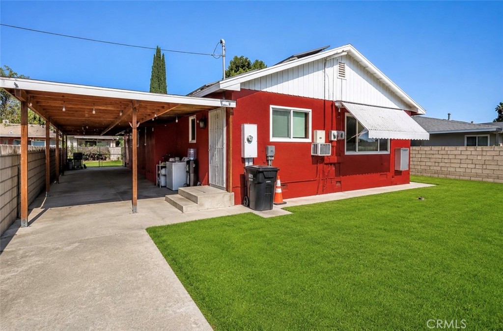 1772 Coulston Property Photo 3