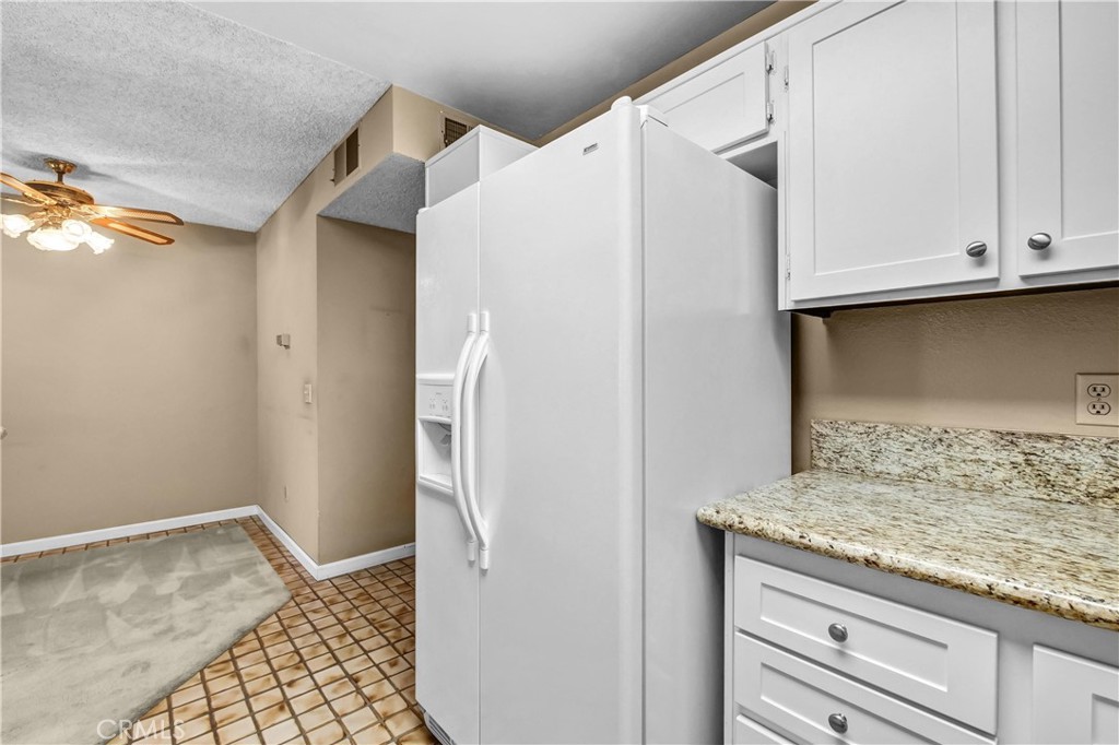 960 W Arrow E Property Photo 11