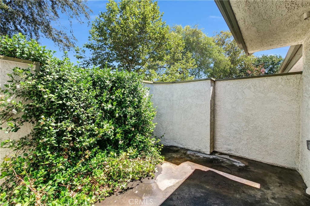 960 W Arrow E Property Photo 23