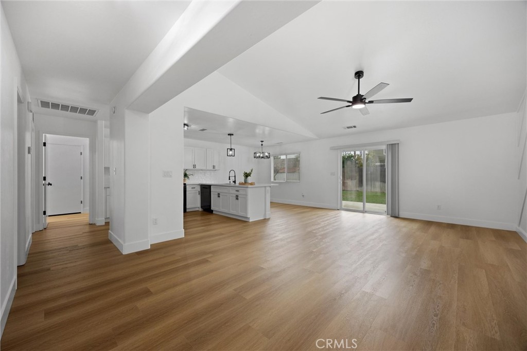 11607 Zancara Property Photo 14
