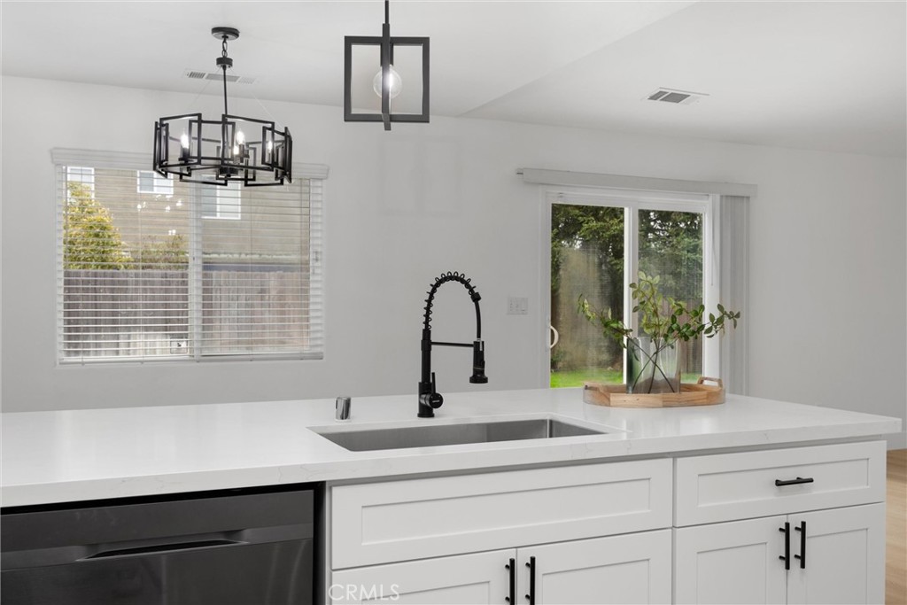 11607 Zancara Property Photo 21