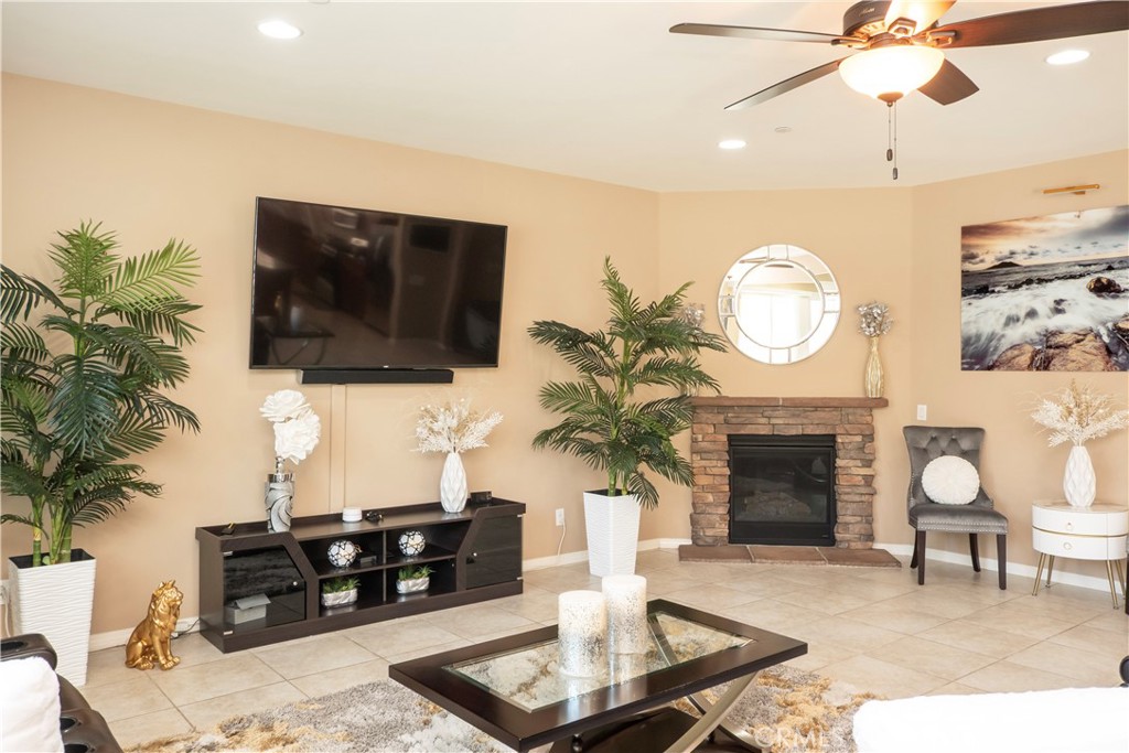 15333 Chive Property Photo 7