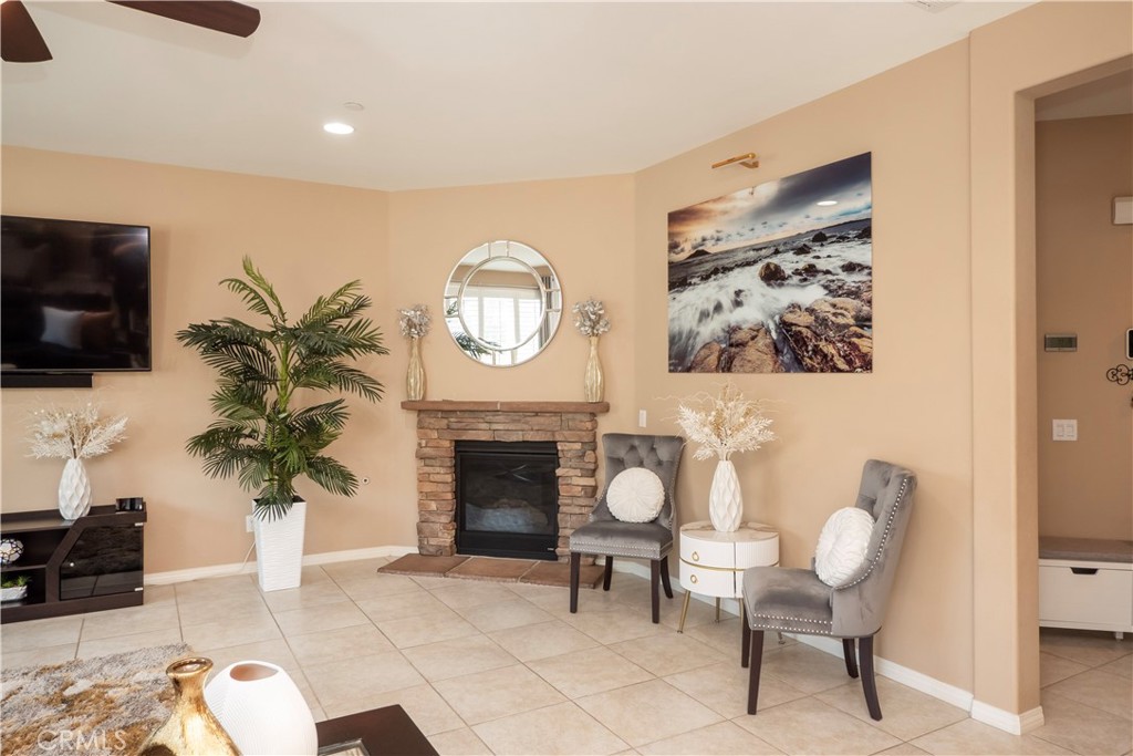 15333 Chive Property Photo 8