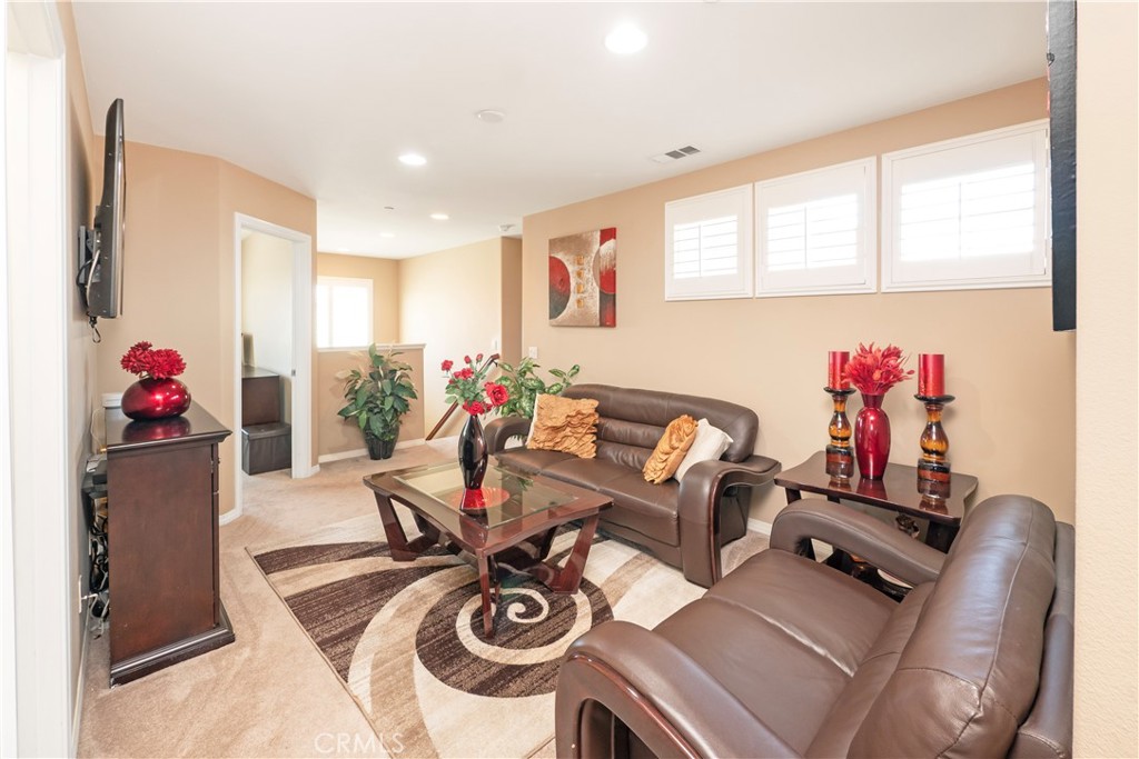 15333 Chive Property Photo 32