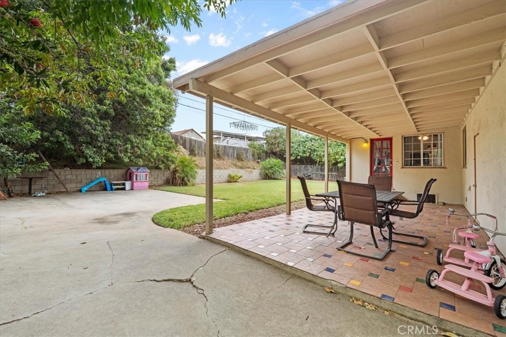 1858 E Edgecomb Street Property Photo 13