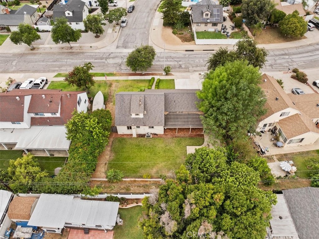 1858 E Edgecomb Street Property Photo 29