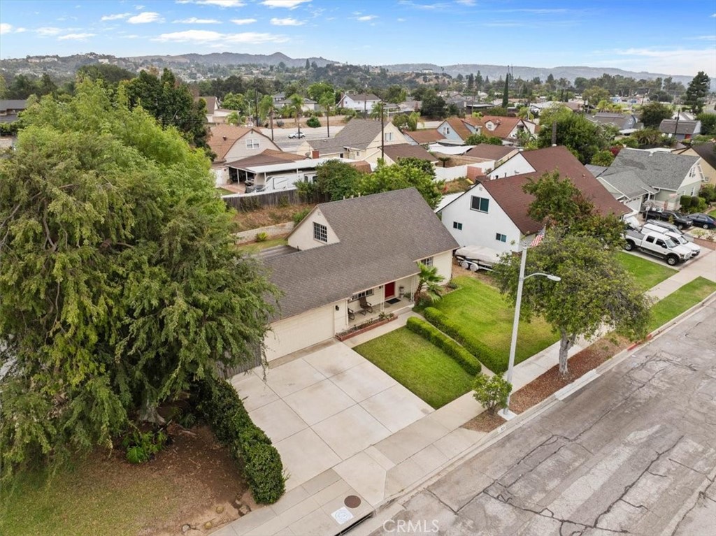 1858 E Edgecomb Street Property Photo 31