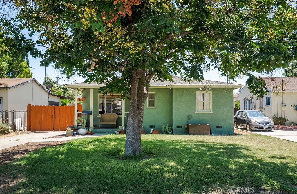 346 W Artesia Property Photo 2