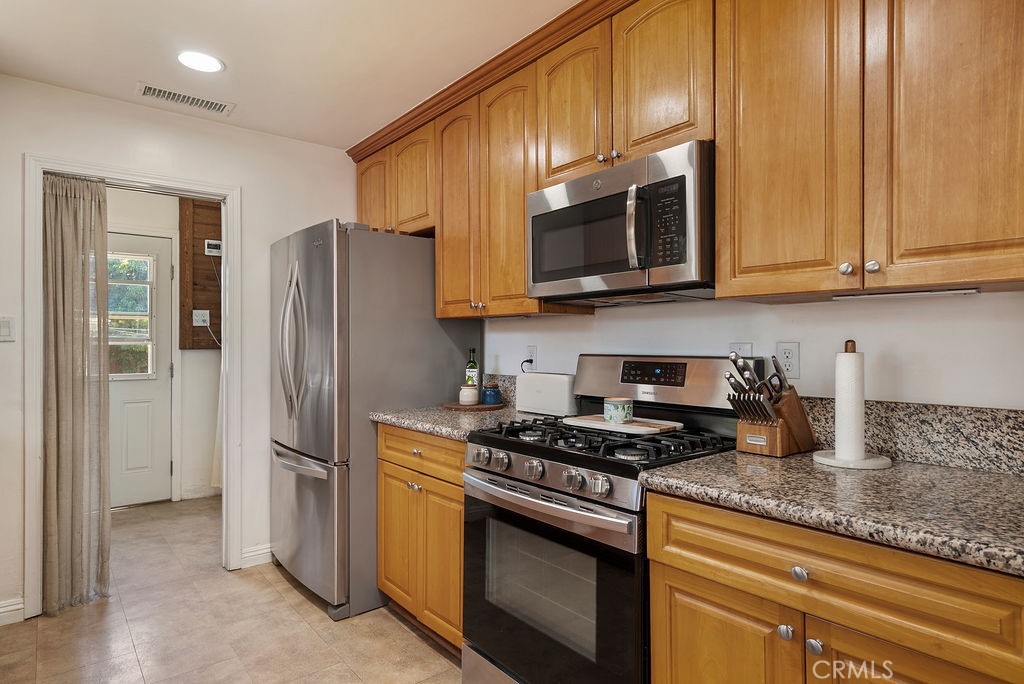 346 W Artesia Property Photo 11
